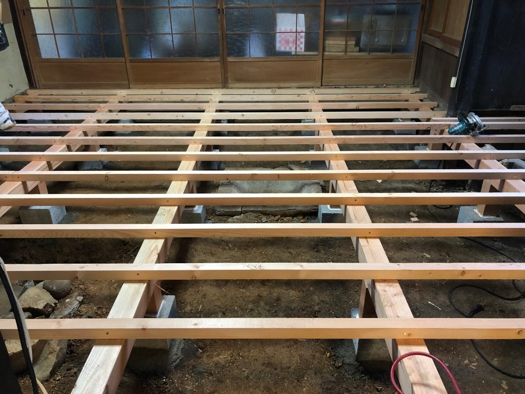 内装リフォーム工事　床